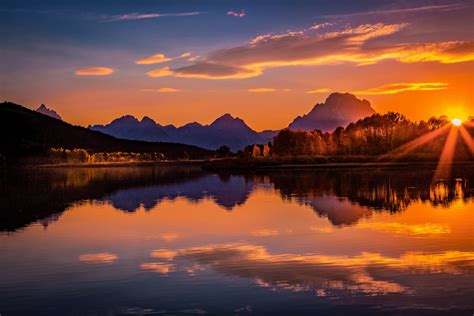 Capturing stunning sunsets during the magic hour in Teton gravity